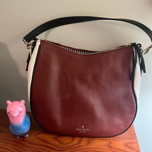 kate spade Handbags - 🚨🚨FLASH SALE🚨🚨 Kate Spade ♠️ Shoulder & Crossbody Bag